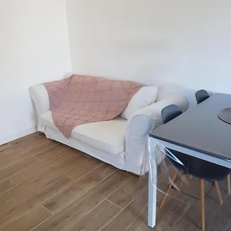 Charment T2 Rdc De Appartement Biguglia (Corsica)